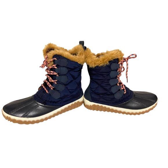 Journee Collection Winter Fur Boots Duck‎ Boots Women's  7 - Picture 1 of 6
